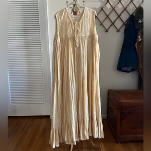 Daughters of India Ishya gown (butter)